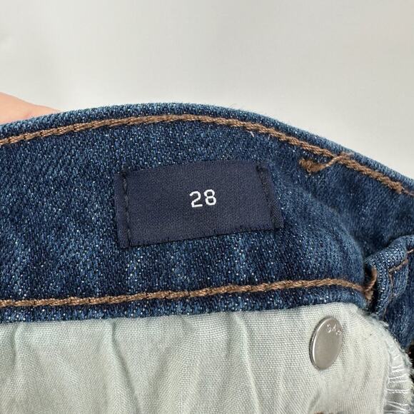 GAP Denim Medium Wash Cotton Zip Fly Folded Frayed Hem Denim Shorts Size 28 - Picture 6 of 12